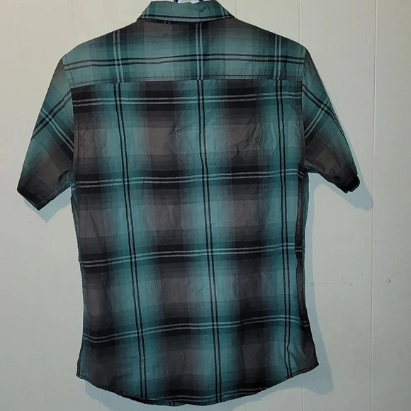 **4/$20 TEES** Men's Tony Hawk Plaid Button Down Shirt Size Small LOT G - Picture 4 of 4